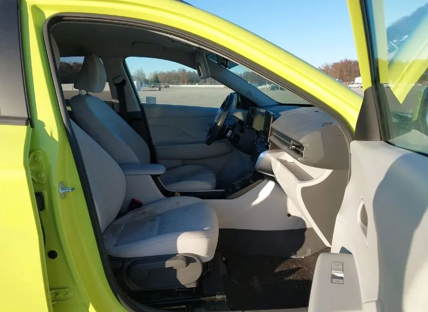 2024 HYUNDAI Kona Used VIN KM8HCCAB4RU066998 – rear exterior 2024 HYUNDAI Kona Used VIN KM8HCCAB4RU066998 – rear exterior