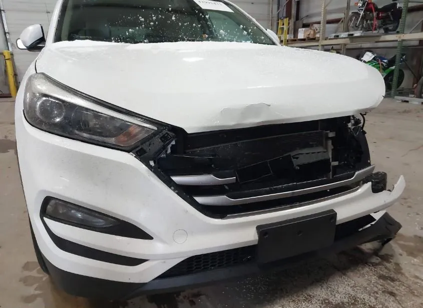 2018 HYUNDAI Tucson Used VIN KM8J33A44JU614392 – photo 15