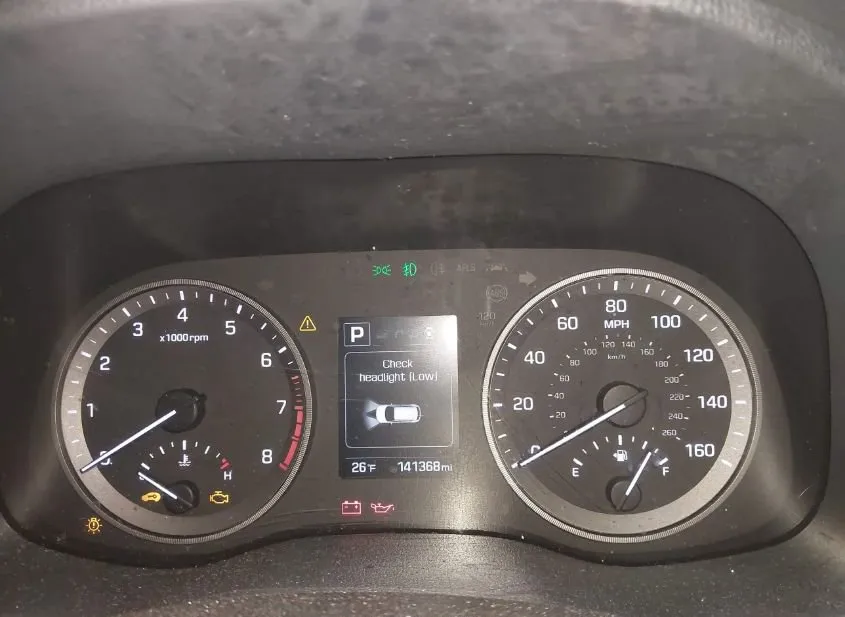 2018 HYUNDAI Tucson Used VIN KM8J33A44JU614392 – photo 16