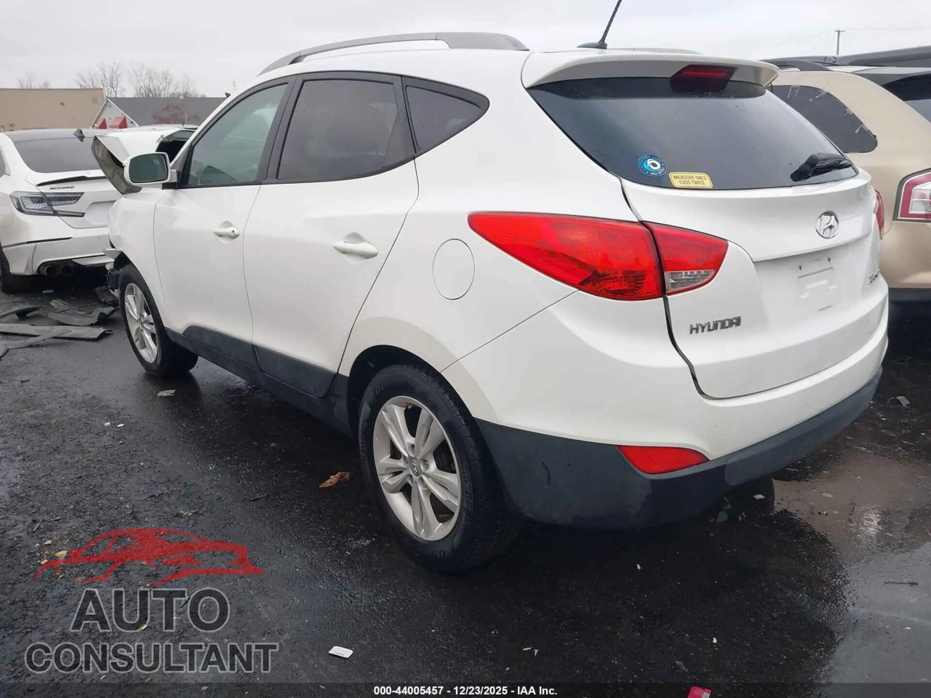 2012 HYUNDAI TUCSON Damaged VIN KM8JU3AC6CU360272 – side profile
