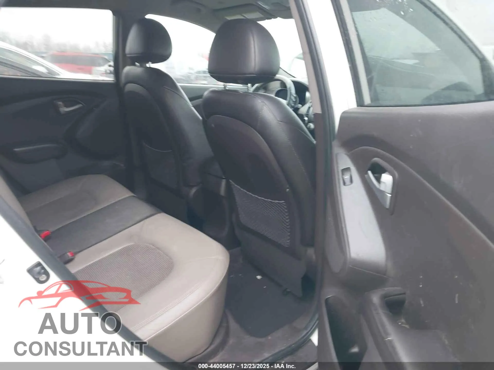 2012 HYUNDAI TUCSON Damaged VIN KM8JU3AC6CU360272 – undercarriage