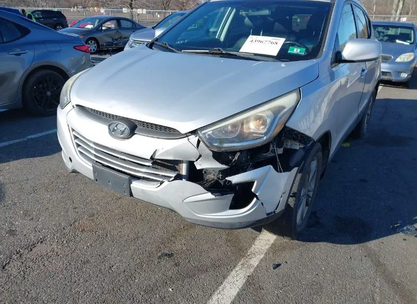 2014 HYUNDAI Tucson Used VIN KM8JUCAG2EU869989 – rear exterior