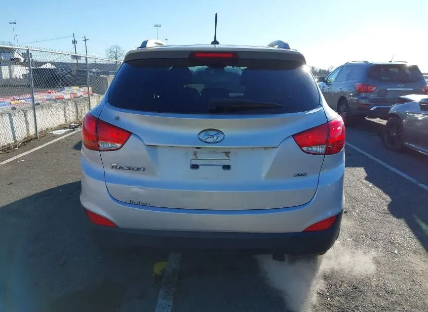 2014 HYUNDAI Tucson Used VIN KM8JUCAG2EU869989 – photo 14
