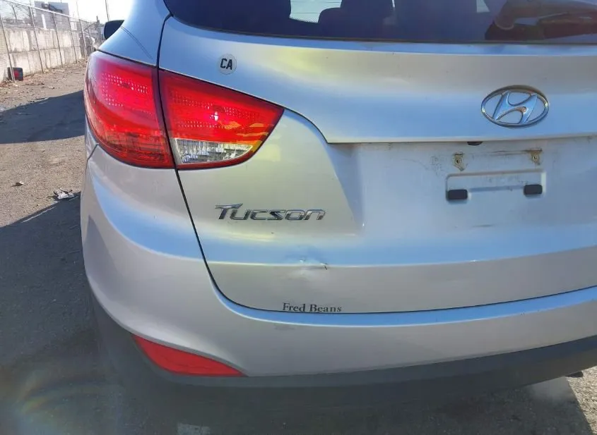 2014 HYUNDAI Tucson Used VIN KM8JUCAG2EU869989 – photo 22