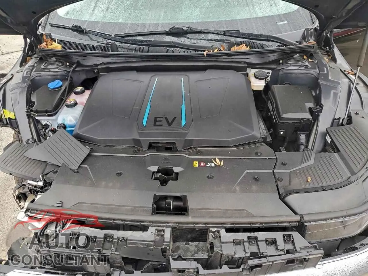 2022 HYUNDAI IONIQ Damaged VIN KM8KM4AE5NU067669 – photo 12
