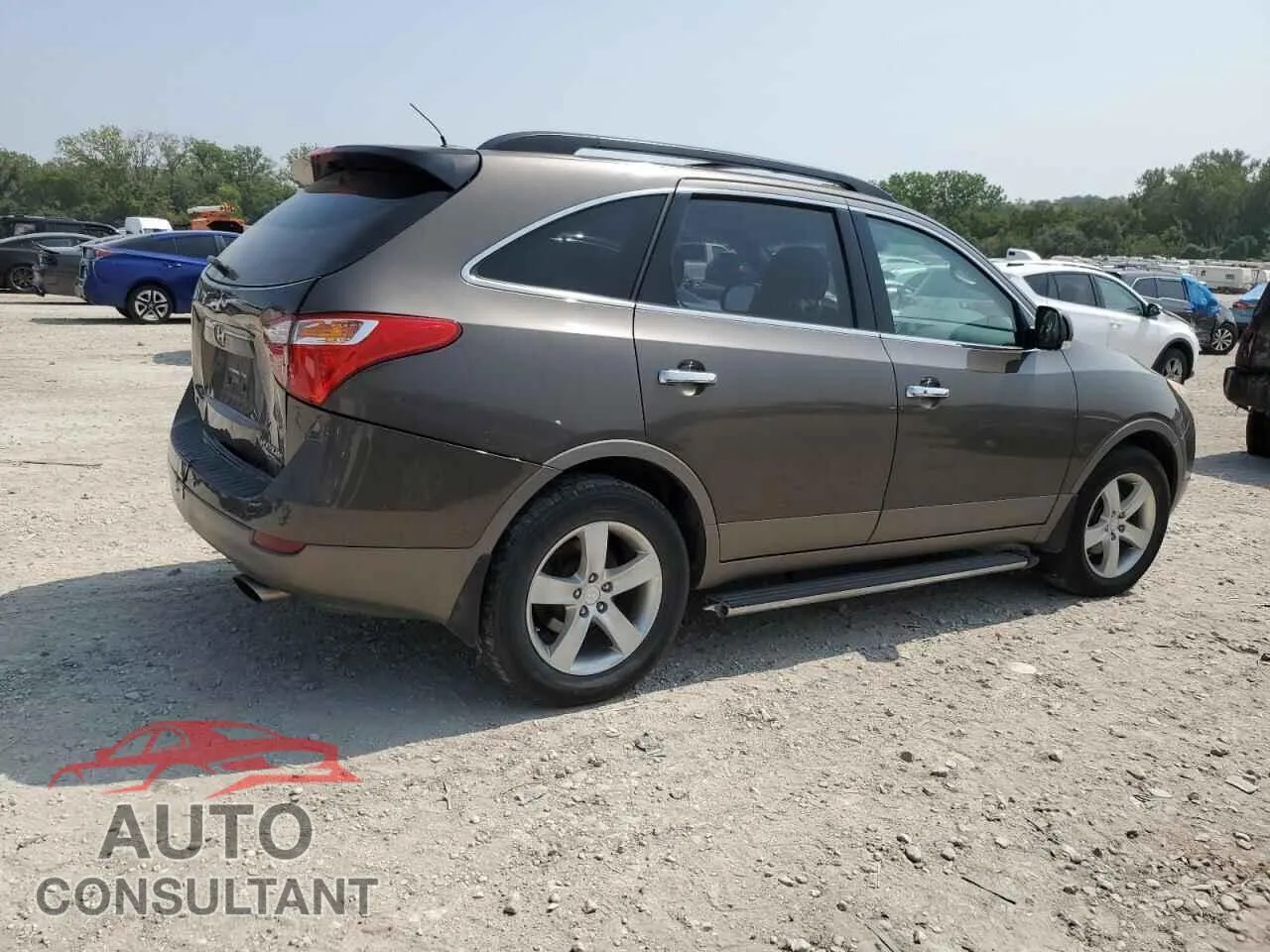 2008 HYUNDAI VERACRUZ Damaged VIN KM8NU73C08U070199 – side profile