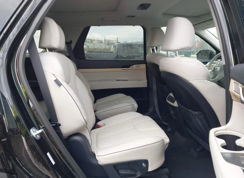 2024 HYUNDAI Palisade Used VIN KM8R54GE0RU652295 – interior seats