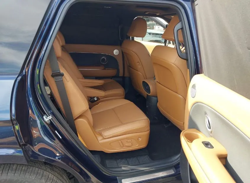 2026 HYUNDAI Palisade Used VIN KM8RM5SA7TU033195 – trunk area
