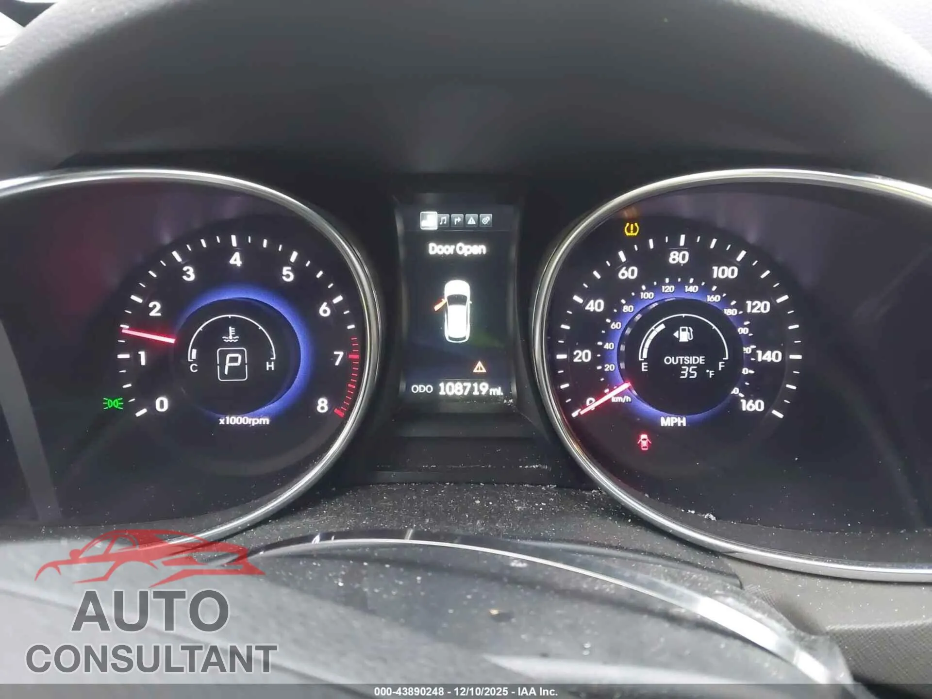 2014 HYUNDAI SANTA FE Damaged VIN KM8SRDHF7EU065731 – exterior detail 2014 HYUNDAI SANTA FE Damaged VIN KM8SRDHF7EU065731 – exterior detail
