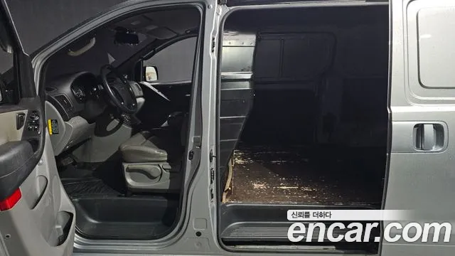 2017 Hyundai Grand Starex 3-Seater VAN Sold VIN KMFWBX7KBHU921238 – dashboard