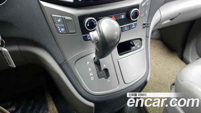 2018 Hyundai Grand Starex 5-Seater VAN Sold VIN KMFWBX7KBJU925493 – photo 19