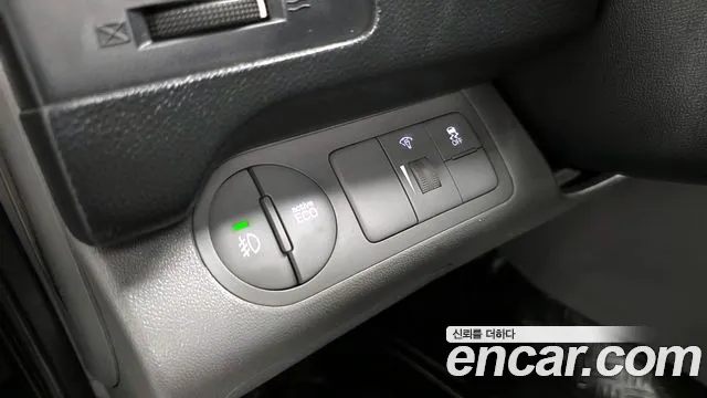 2018 Hyundai Grand Starex 3-Seater VAN Sold VIN KMFWBX7KBJU926195 – dashboard