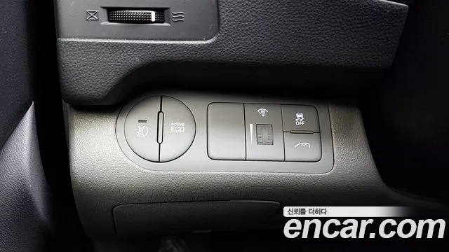 2018 Hyundai Grand Starex 5-Seater VAN Sold VIN KMFWBX7KBJU927884 – photo 20