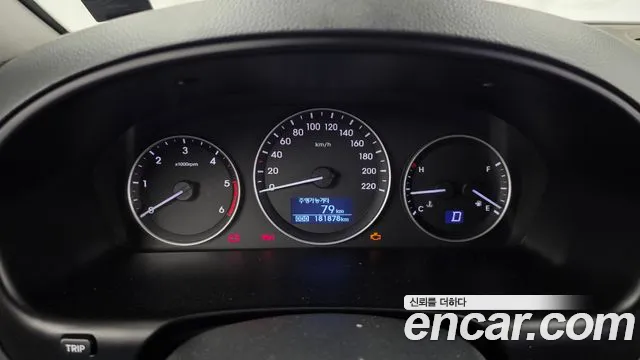 2018 Hyundai Grand Starex 5-Seater VAN Sold VIN KMFWBX7KBJU929766 – photo 18