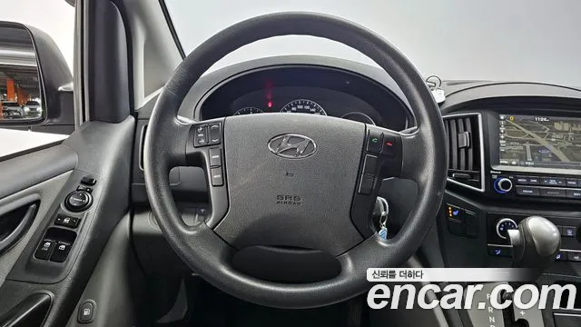 2018 Hyundai Grand Starex 5-Seater VAN Sold VIN KMFWBX7KBJU938867 – exterior detail 2018 Hyundai Grand Starex 5-Seater VAN Sold VIN KMFWBX7KBJU938867 – exterior detail