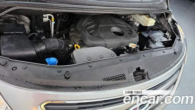 2018 Hyundai Grand Starex 5-Seater VAN Sold VIN KMFWBX7KBJU949985 – exterior detail