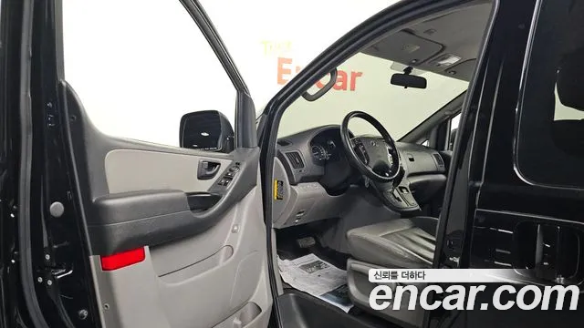 2018 Hyundai The New Grand Starex Van 5-Seater Sold VIN KMFWBX7KBJU975580 – photo 16
