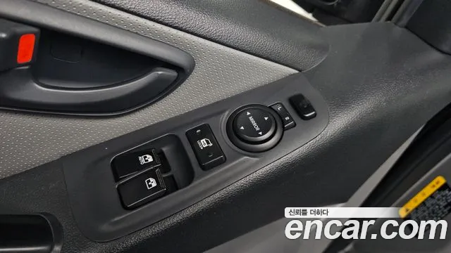 2018 Hyundai The New Grand Starex Van 5-Seater Sold VIN KMFWBX7KBJU975580 – photo 19
