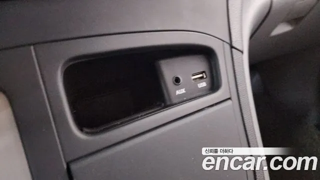 2018 Hyundai The New Grand Starex Van 5-Seater Sold VIN KMFWBX7KBJU981710 – photo 16 2018 Hyundai The New Grand Starex Van 5-Seater Sold VIN KMFWBX7KBJU981710 – photo 16