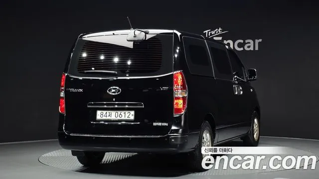2018 Hyundai The New Grand Starex Van 3-Seater VIN KMFWBX7KBJU984868