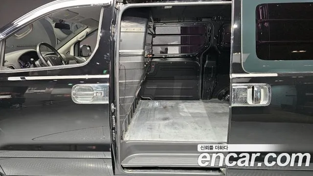 2018 Hyundai The New Grand Starex Van 3-Seater Sold VIN KMFWBX7KBJU984868 – photo 12 2018 Hyundai The New Grand Starex Van 3-Seater Sold VIN KMFWBX7KBJU984868 – photo 12