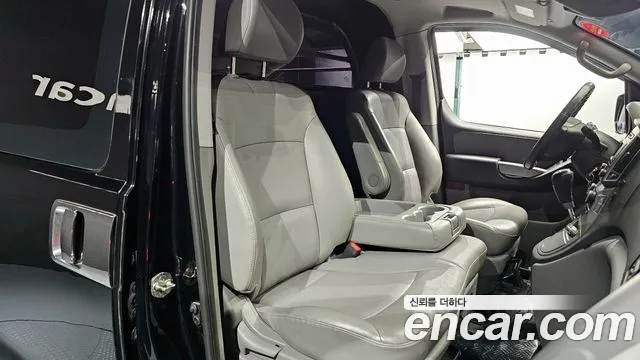 2018 Hyundai The New Grand Starex Van 3-Seater Sold VIN KMFWBX7KBJU984868 – photo 14 2018 Hyundai The New Grand Starex Van 3-Seater Sold VIN KMFWBX7KBJU984868 – photo 14