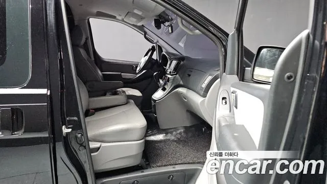2018 Hyundai The New Grand Starex Van 3-Seater Sold VIN KMFWBX7KBJU986318 – photo 18