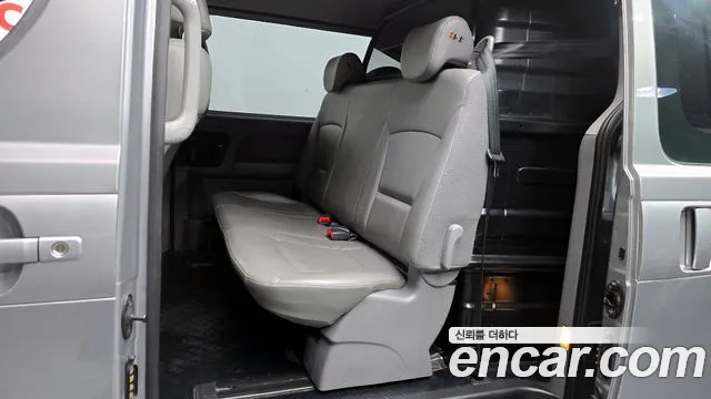 2018 Hyundai The New Grand Starex Van 5-Seater Sold VIN KMFWBX7KBJU991295 – engine bay 2018 Hyundai The New Grand Starex Van 5-Seater Sold VIN KMFWBX7KBJU991295 – engine bay