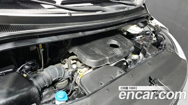 2019 Hyundai The New Grand Starex Van 3-Seater Sold VIN KMFWBX7KBKU000123 – front exterior