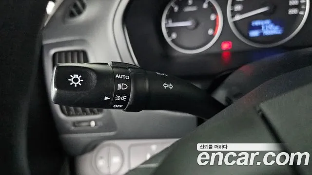 2019 Hyundai The New Grand Starex Van 3-Seater Sold VIN KMFWBX7KBKU003950 – photo 11