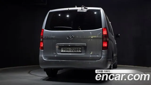 2019 Hyundai The New Grand Starex Van 5-Seater VIN KMFWBX7KBKU005054