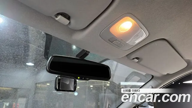 2019 Hyundai The New Grand Starex Van 3-Seater Sold VIN KMFWBX7KBKU009245 – exterior detail 2019 Hyundai The New Grand Starex Van 3-Seater Sold VIN KMFWBX7KBKU009245 – exterior detail