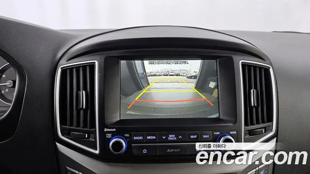 2019 Hyundai The New Grand Starex Van 5-Seater Sold VIN KMFWBX7KBKU010170 – front exterior