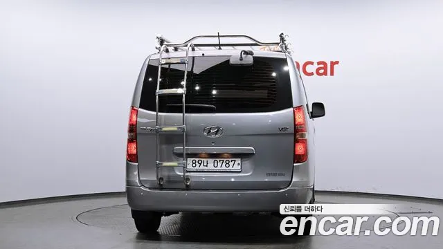 2019 Hyundai The New Grand Starex Van 3-Seater Sold VIN KMFWBX7KBKU021916 – interior seats