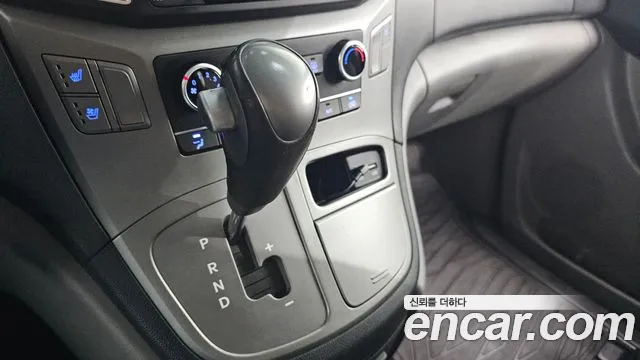 2019 Hyundai The New Grand Starex Van 3-Seater Sold VIN KMFWBX7KBKU021916 – engine bay