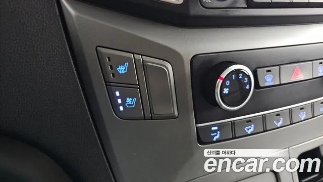 2019 Hyundai The New Grand Starex Van 3-Seater Sold VIN KMFWBX7KBKU021916 – photo 18