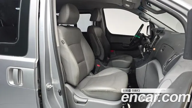 2019 Hyundai The New Grand Starex Van 5-Seater Sold VIN KMFWBX7KBKU023944 – front exterior