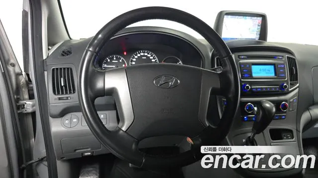 2019 Hyundai The New Grand Starex Van 3-Seater Sold VIN KMFWBX7KBKU025012 – front exterior