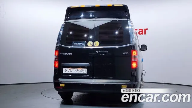 2019 Hyundai The New Grand Starex Van 5-Seater Sold VIN KMFWBX7KBKU028291 – front exterior
