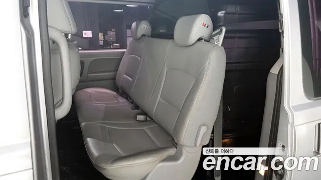 2019 Hyundai The New Grand Starex Van 5-Seater Sold VIN KMFWBX7KBKU032043 – photo 19