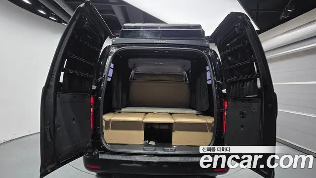 2019 Hyundai The New Grand Starex Van 5-Seater Sold VIN KMFWBX7KBKU036166 – interior seats