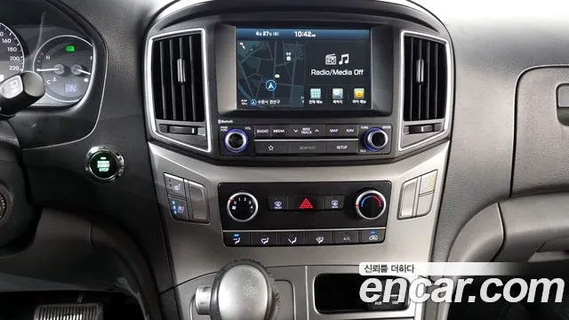 2019 Hyundai The New Grand Starex Van 3-Seater Sold VIN KMFWBX7KBKU052294 – photo 11