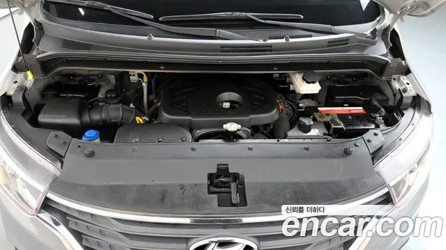 2019 Hyundai The New Grand Starex Van 3-Seater Sold VIN KMFWBX7KBKU052294 – photo 19