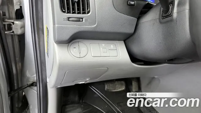 2019 Hyundai The New Grand Starex Van 5-Seater Sold VIN KMFWBX7KBKU069753 – rear exterior