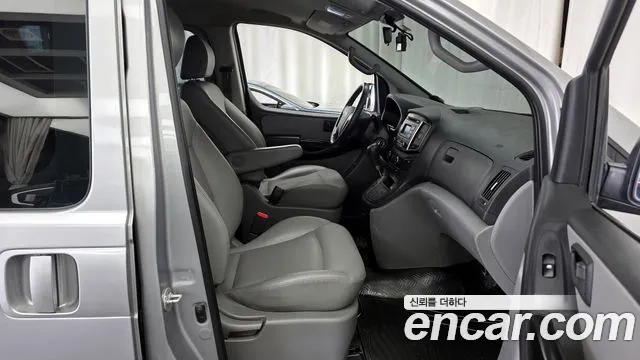 2019 Hyundai The New Grand Starex Van 5-Seater Sold VIN KMFWBX7KBKU069753 – photo 11