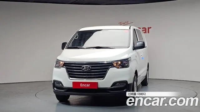 2019 Hyundai The New Grand Starex Van 5-Seater Sold VIN KMFWBX7KBKU071944 – interior seats