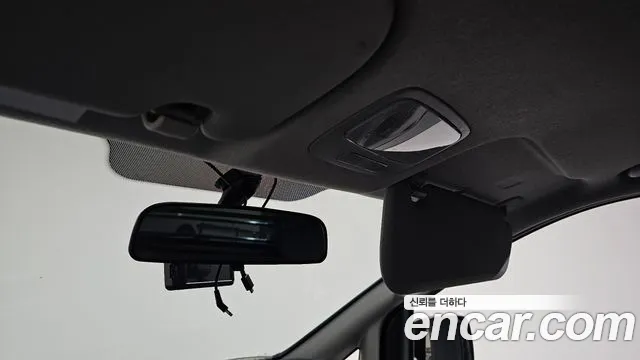 2019 Hyundai The New Grand Starex Van 5-Seater Sold VIN KMFWBX7KBKU071944 – photo 17