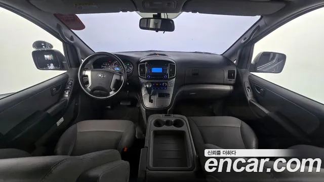 2019 Hyundai The New Grand Starex Van 3-Seater Sold VIN KMFWBX7KBKU088151 – front exterior