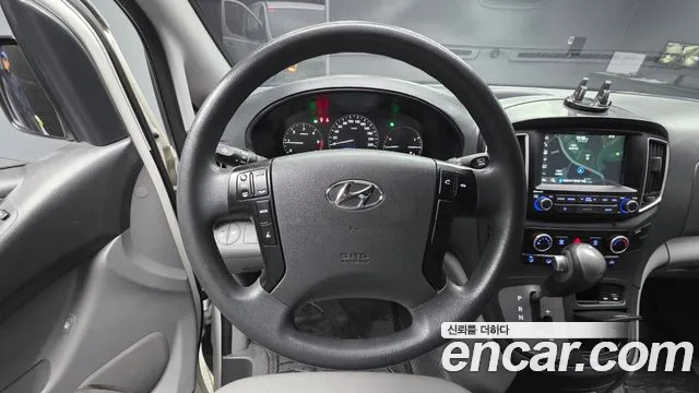 2019 Hyundai The New Grand Starex Van 3-Seater Sold VIN KMFWBX7KBKU089060 – dashboard