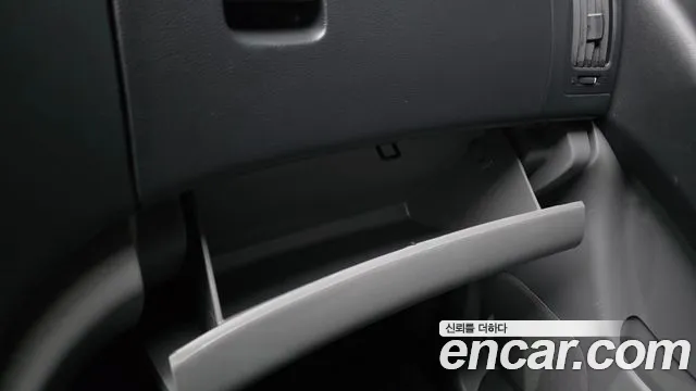 2019 Hyundai The New Grand Starex Van 3-Seater Sold VIN KMFWBX7KBKU089060 – photo 17